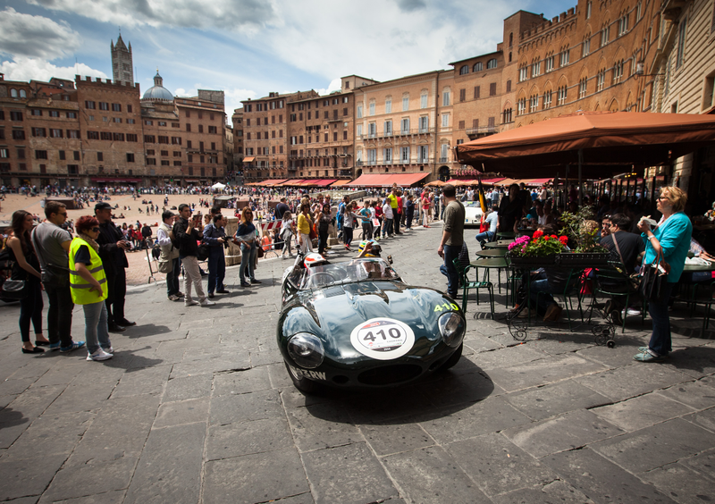 Illustration for article titled This Was Jaguar At The Mille Miglia